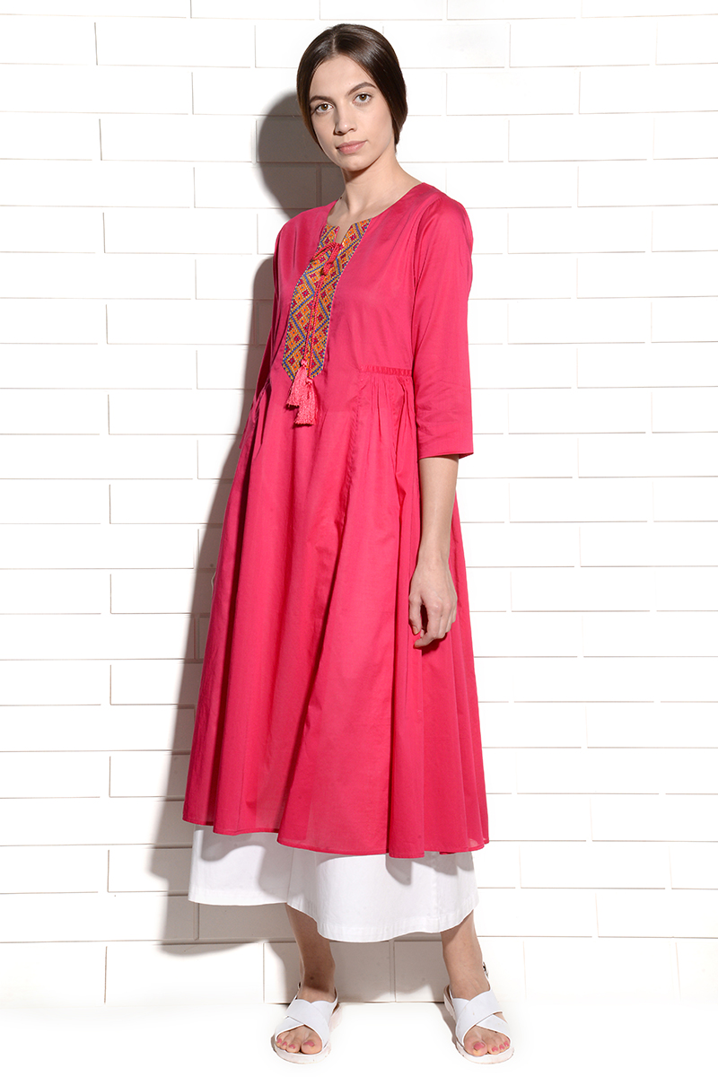 Strawberry Crush Tunic Kurta with embroidery at neck and tassles